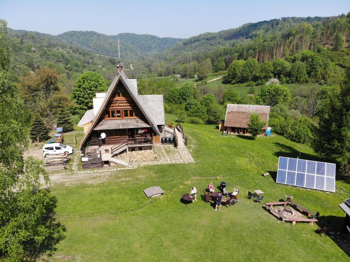 Bacowka Pttk Jaworzec Hostel Wetlina Εξωτερικό φωτογραφία