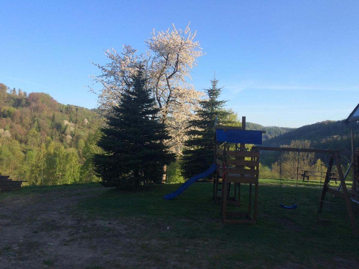 Bacowka Pttk Jaworzec Hostel Wetlina Εξωτερικό φωτογραφία