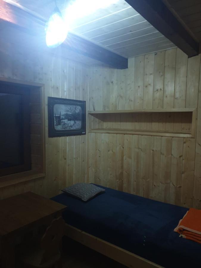 Bacowka Pttk Jaworzec Hostel Wetlina Εξωτερικό φωτογραφία