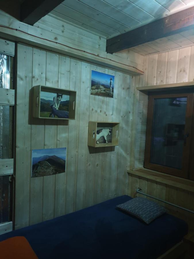 Bacowka Pttk Jaworzec Hostel Wetlina Εξωτερικό φωτογραφία